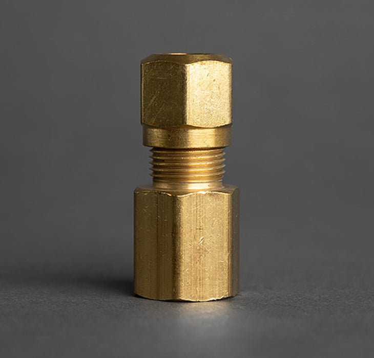 3/8in Tube to 1/4in Female Pipe Brass DOT Connector